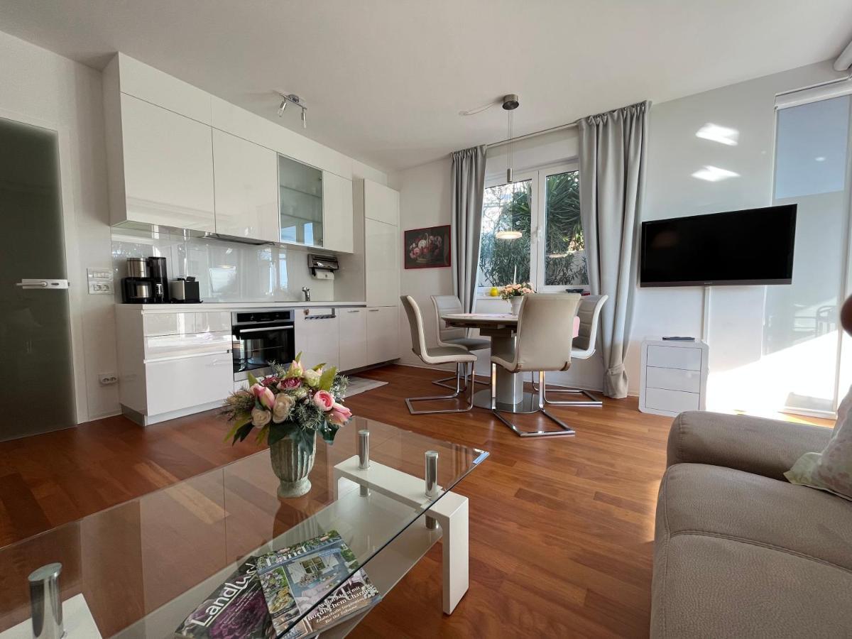 Apartment Lui With Rooftop Swimming Pool Ičići Dış mekan fotoğraf